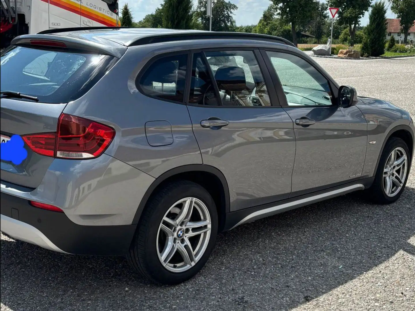 BMW X1 X1 sDrive18d Österreich Paket Grau - 1