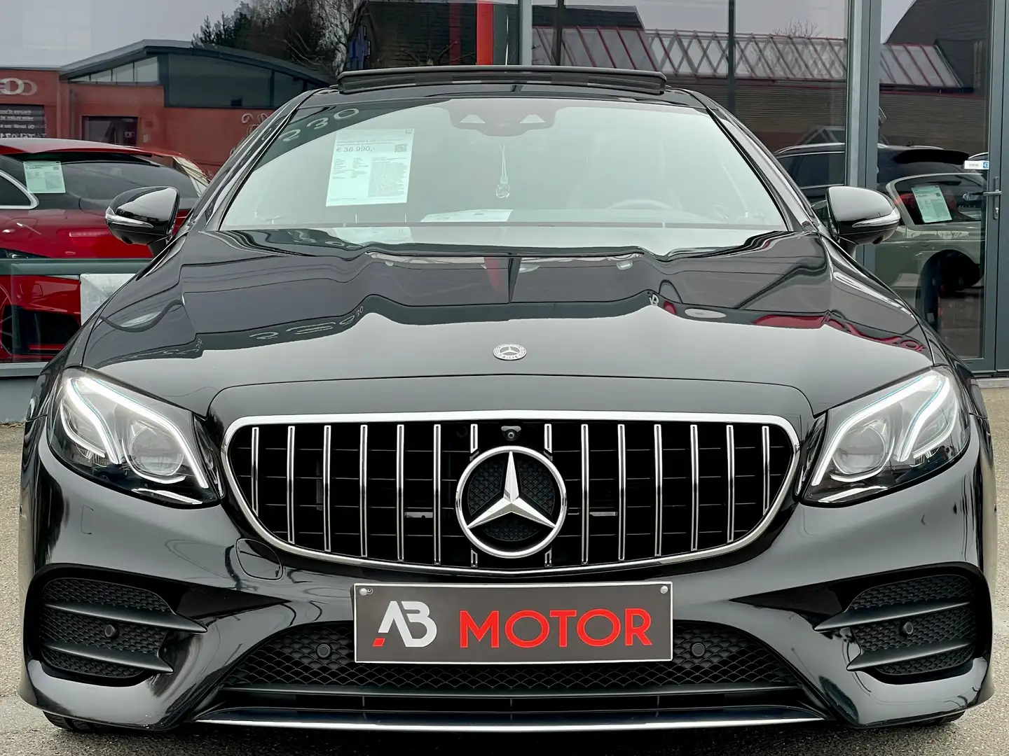 Mercedes-Benz E 220 d 163cv AUTO GPS CAM360 HEAD-UP BURMESTER PANO LED Schwarz - 2