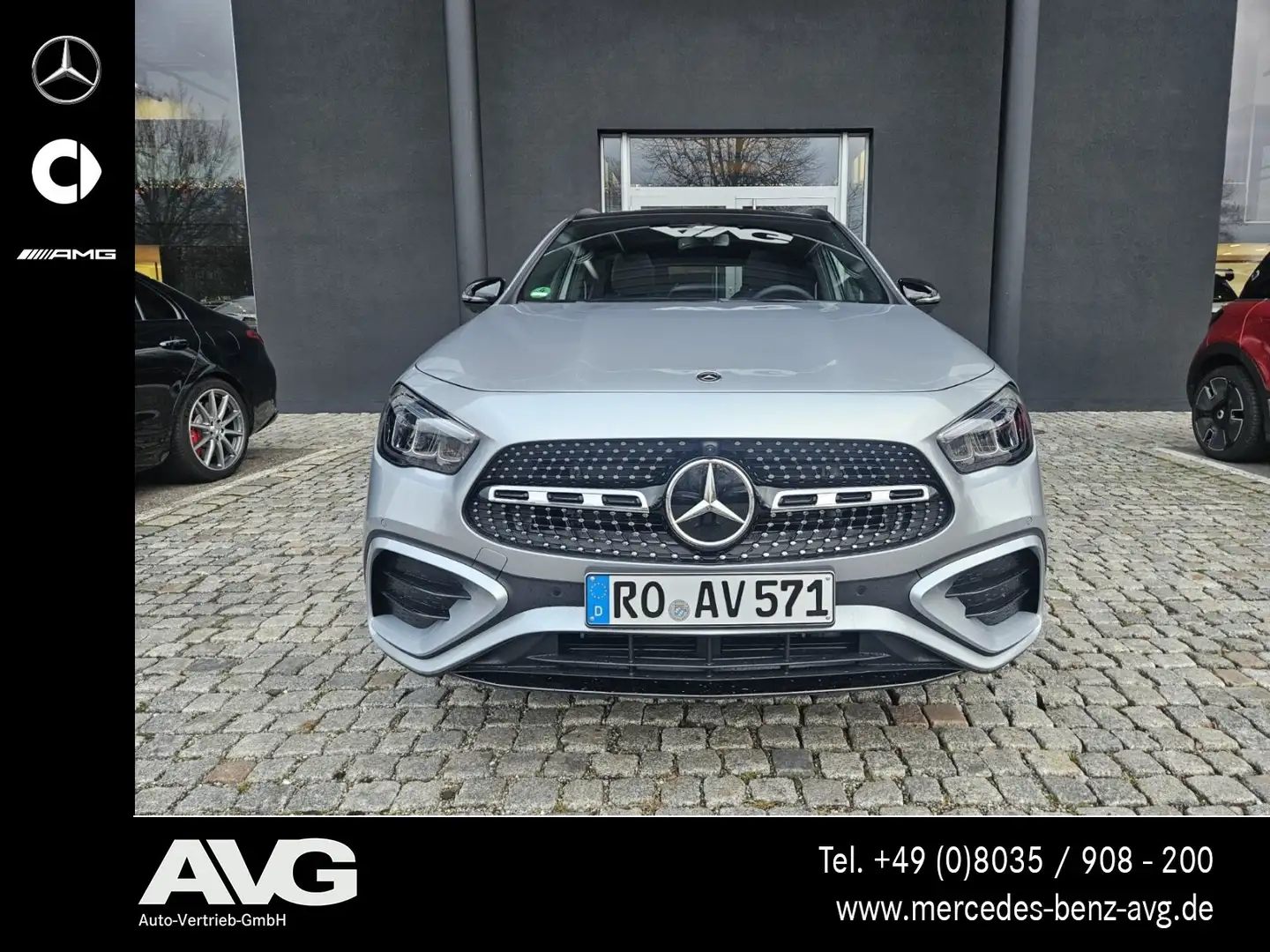Mercedes-Benz GLA 200 GLA 200 AMG Special Edition Pano AHK LED 360° Silber - 2
