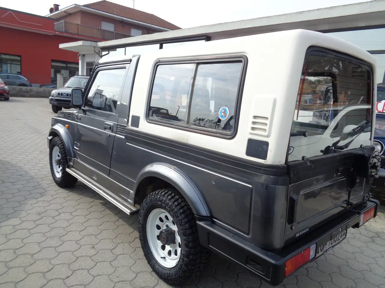 Suzuki Samurai Cabrio 1.3 JX De Luxe hard top lungo, foto 4