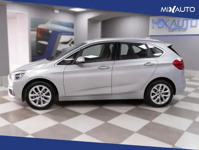 BMW 2 Series view 3