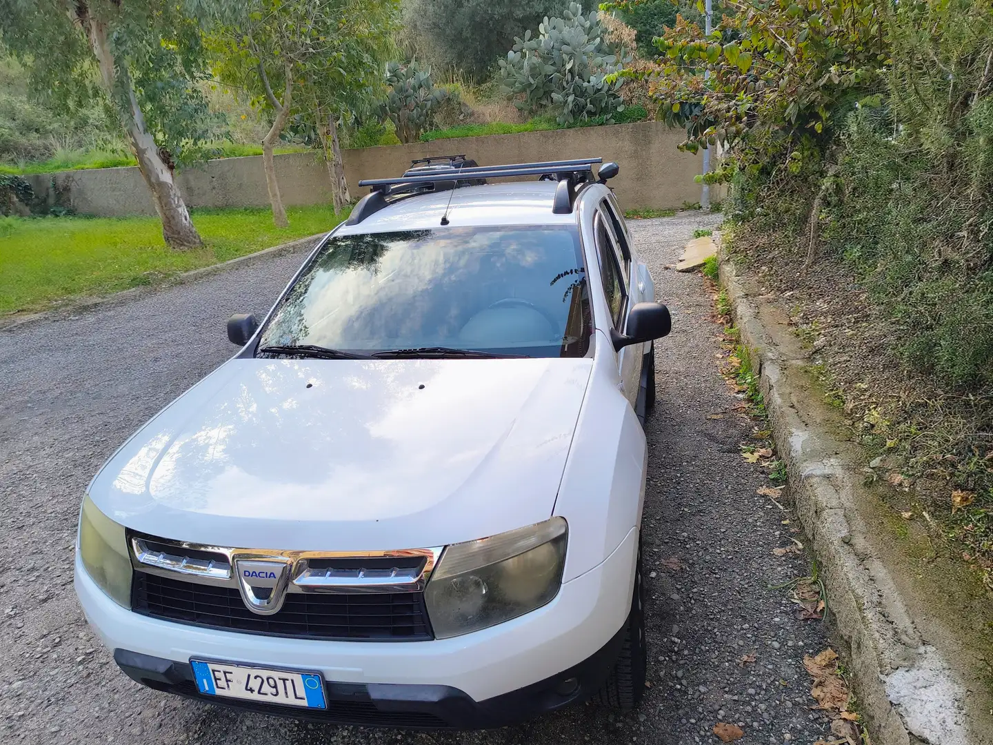Dacia Duster Duster I 2010 1.5 dci Laureate 4x4 110cv Bianco - 2