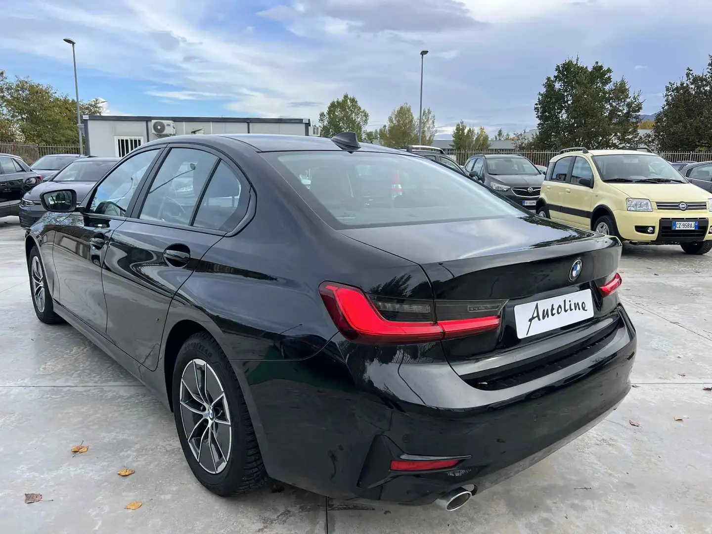 BMW 318 318D 136CV 6M -BERLINA-TETTO A-HARMAN K-PELLE Nero - 2
