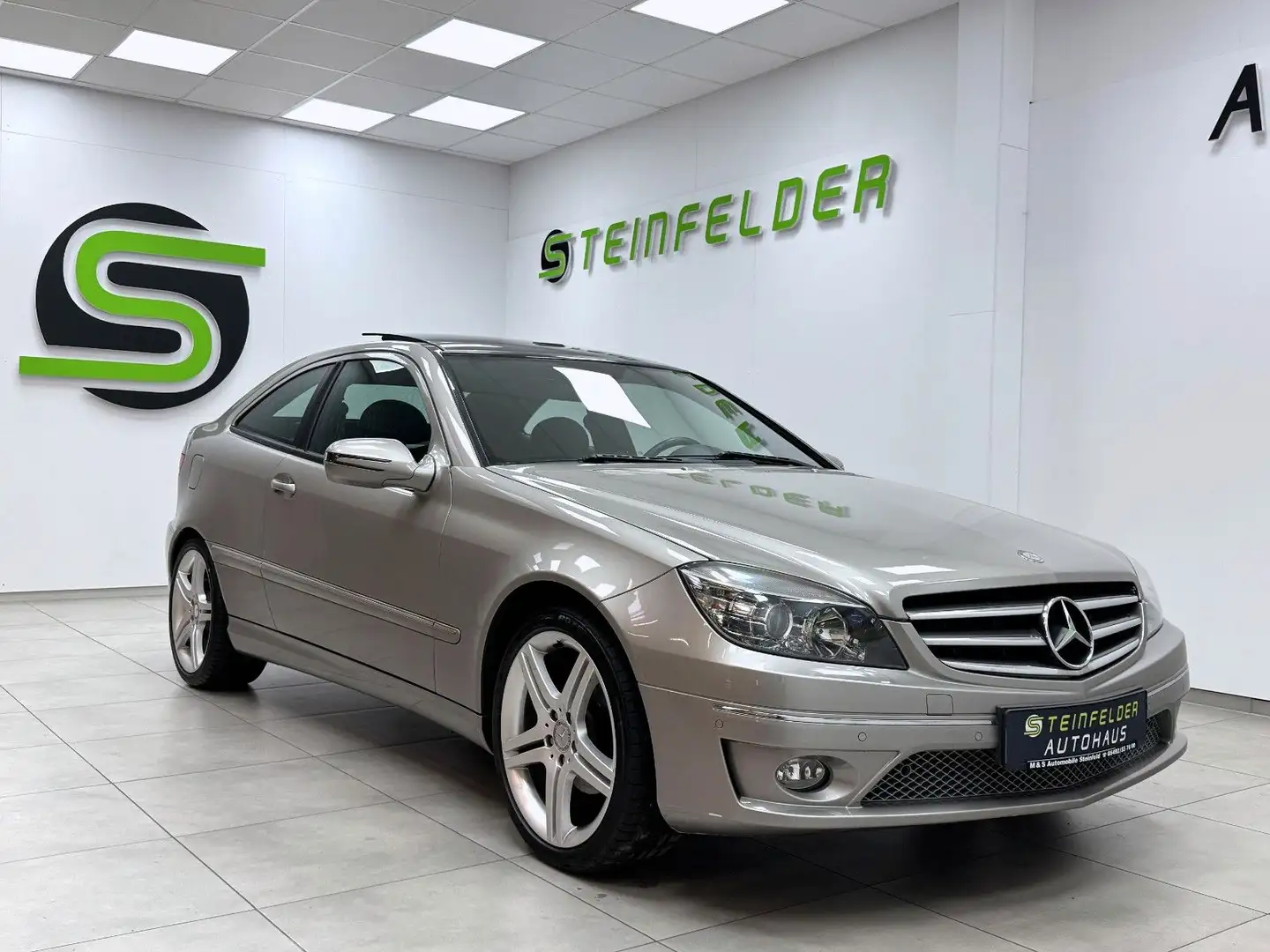 Mercedes-Benz CLC Kompressor / PANORAMA / T-LEDER / SHZ Argintiu - 1