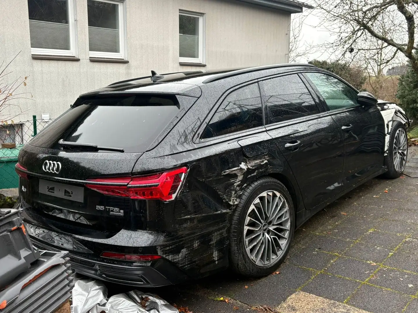 Audi A6 Avant 55 TFSI e quattro sport Wagen Nr 054 Noir - 1