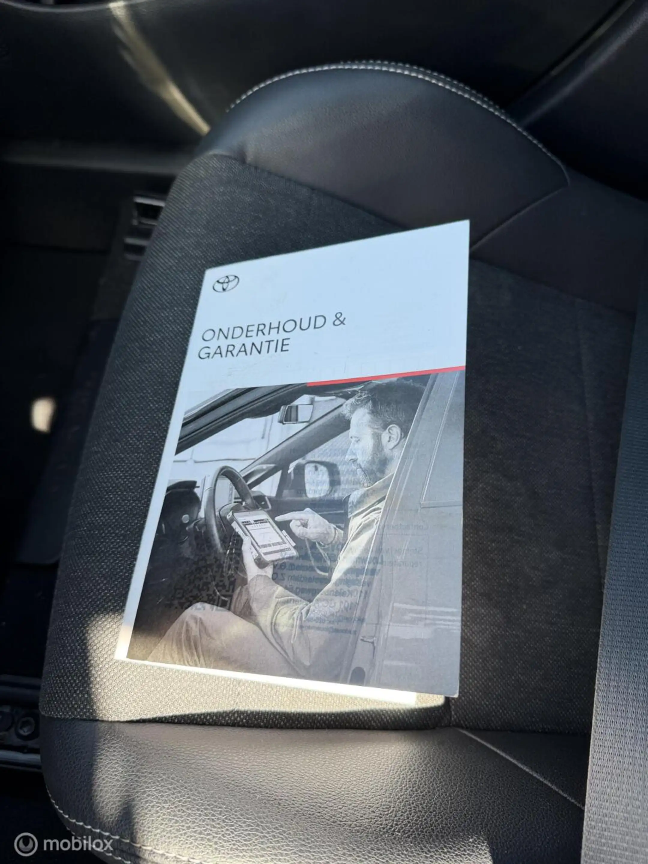 Toyota Corolla Touring Sports 1.8 Hybrid Business Plus BTW — photo 8