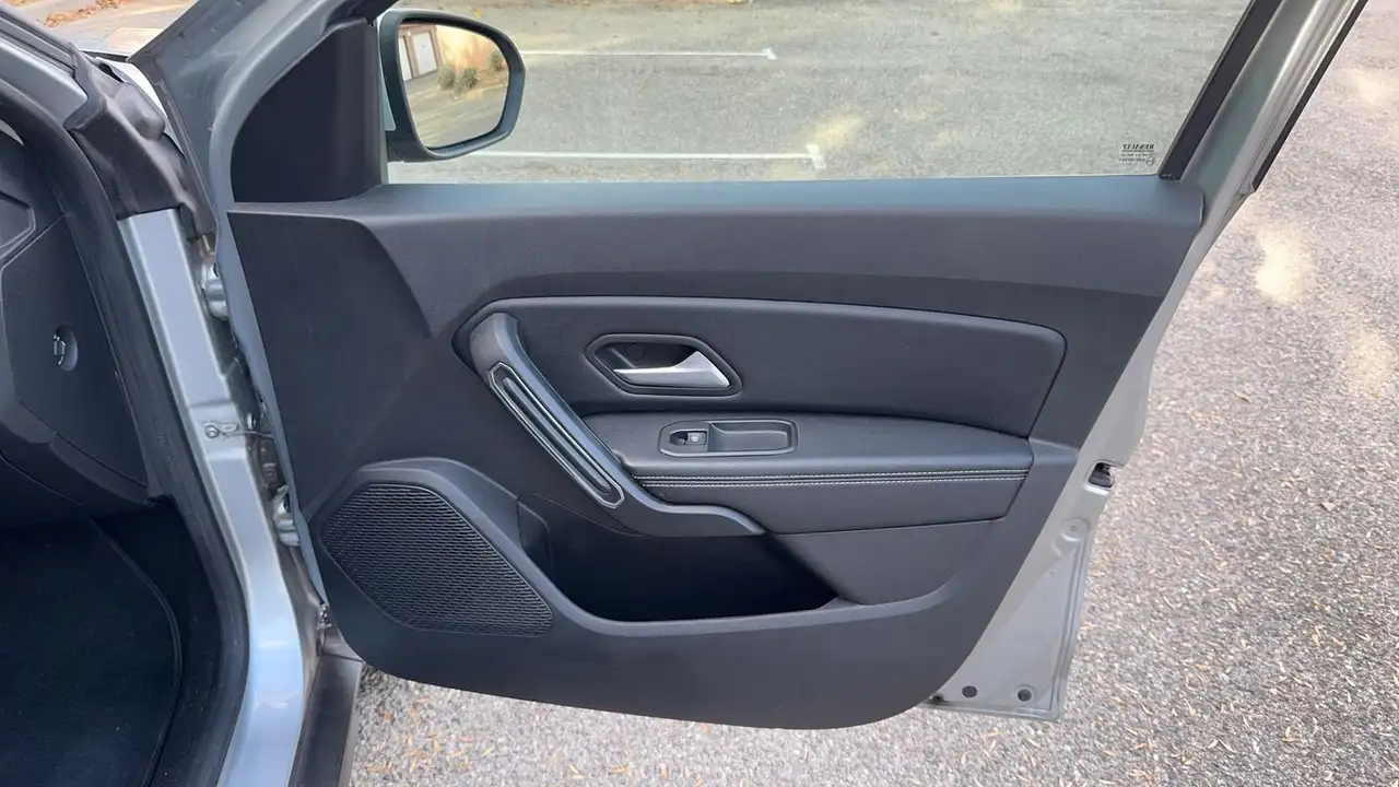 Dacia Duster — photo 22