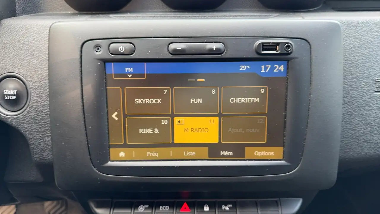Dacia Duster — photo 26
