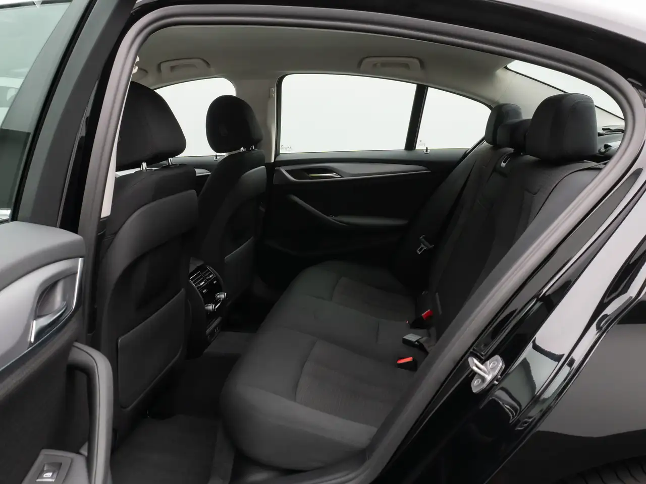 BMW 520 Kamera DAB Sport Klima-4Zonen Alarm ParkAss, миниатюра 25