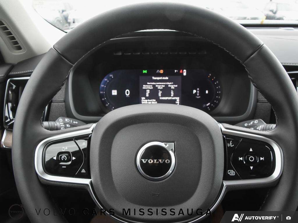 2026 Volvo XC90 B6 AWD Plus Dark Theme 7-Seater thumb 15