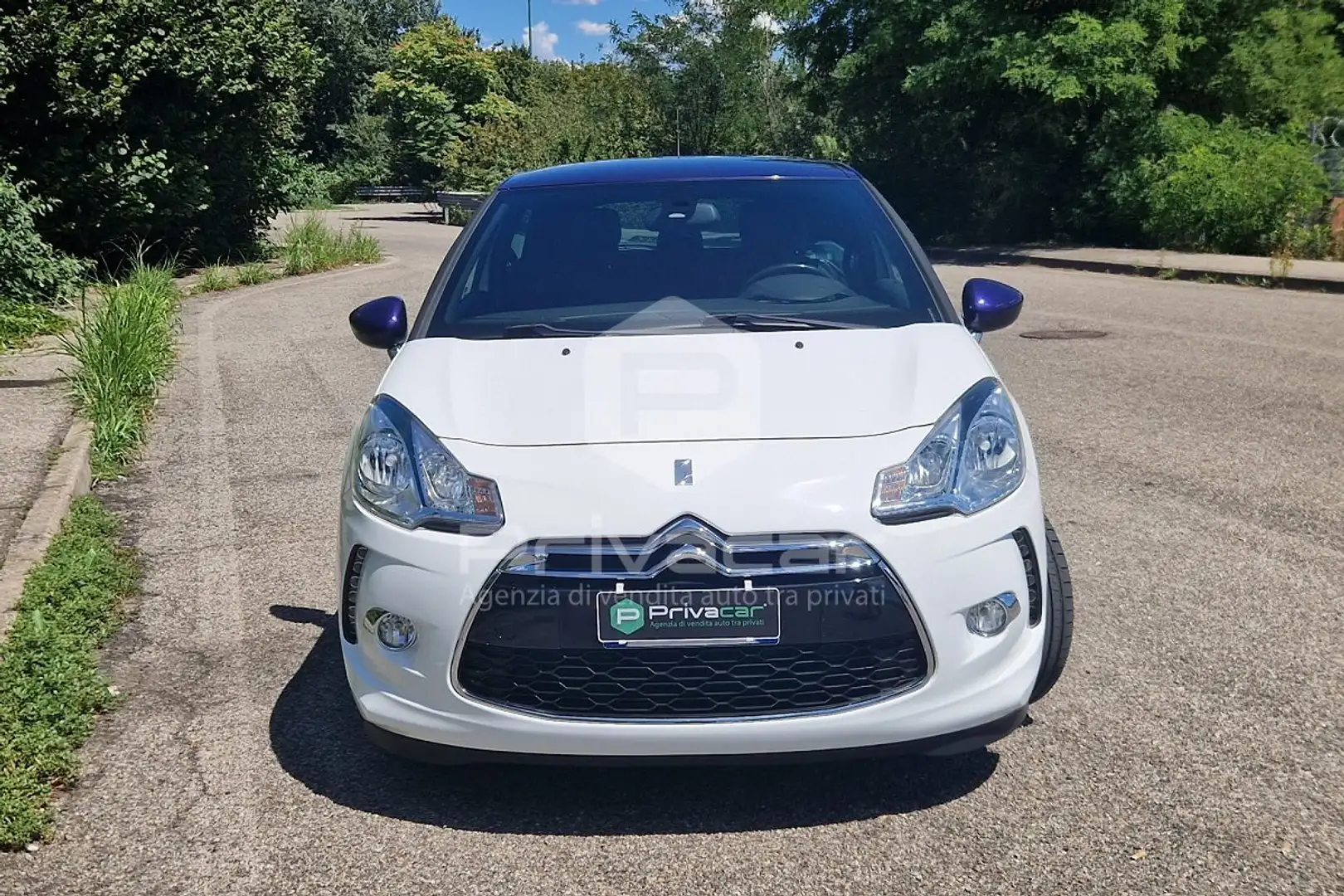 DS Automobiles DS 3 DS 3 1.4 HDi 70 Just Black Weiß - 2