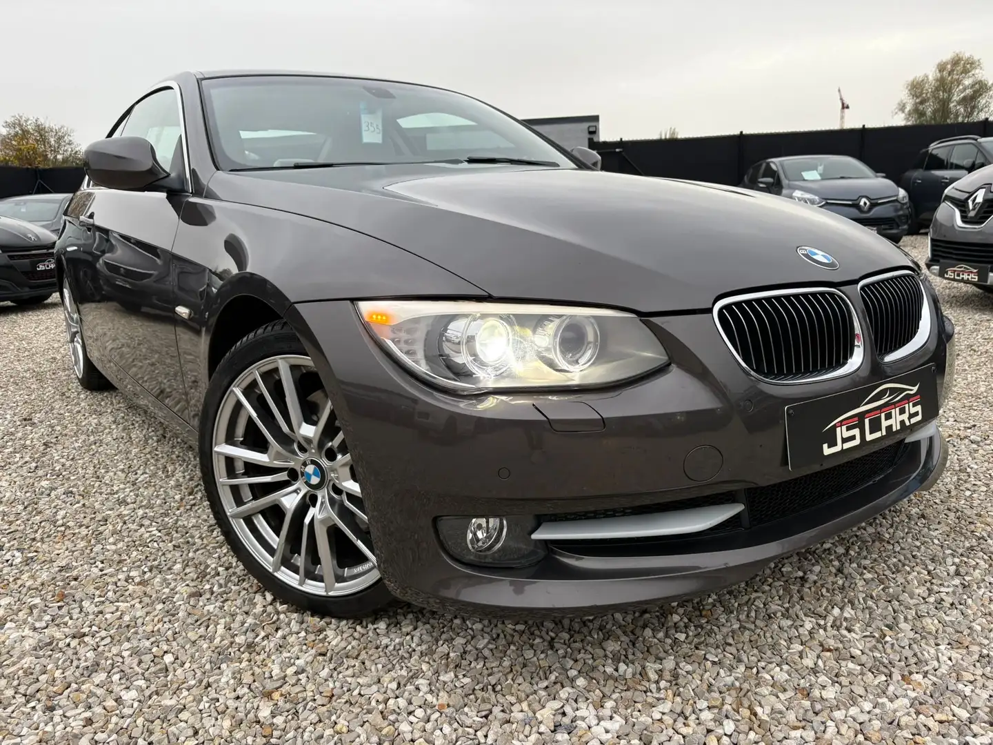 BMW 330 iA*Coupé*AUTOMATIQUE*VEHICULE IMPECCABLE*CARNET Gris - 2