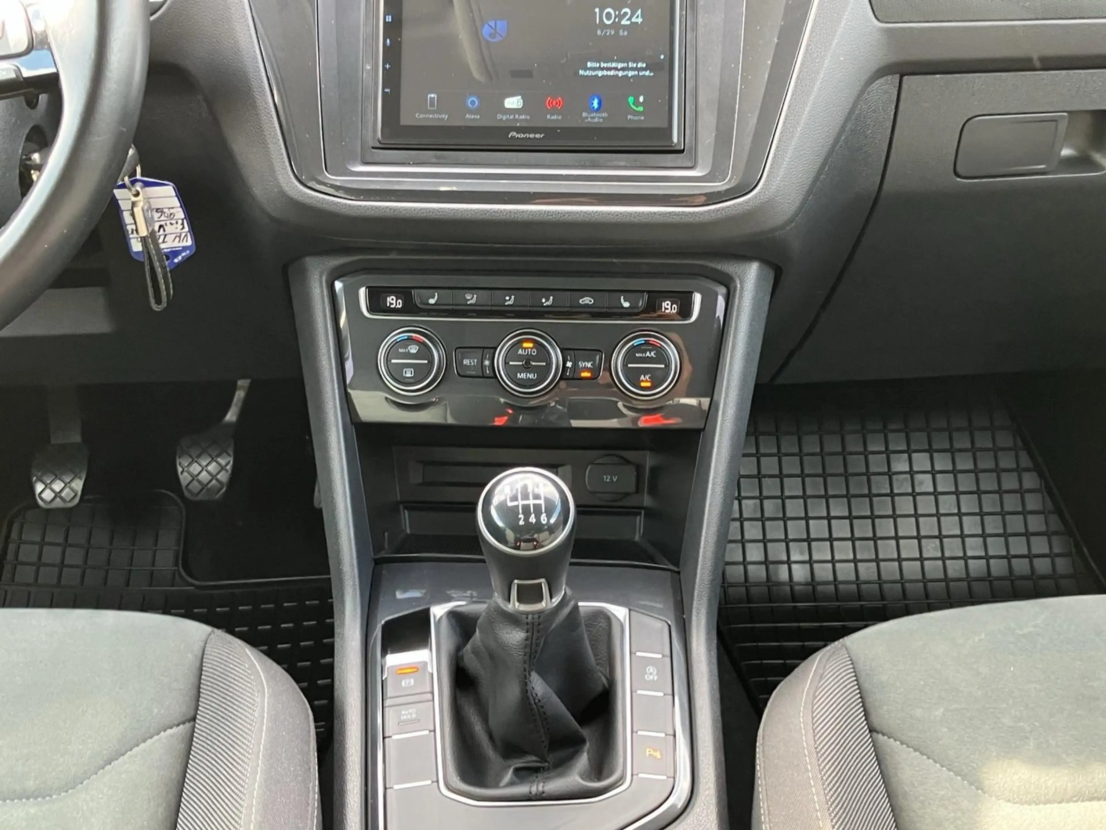 Volkswagen Tiguan Highline TDI SCR DSG — photo 13