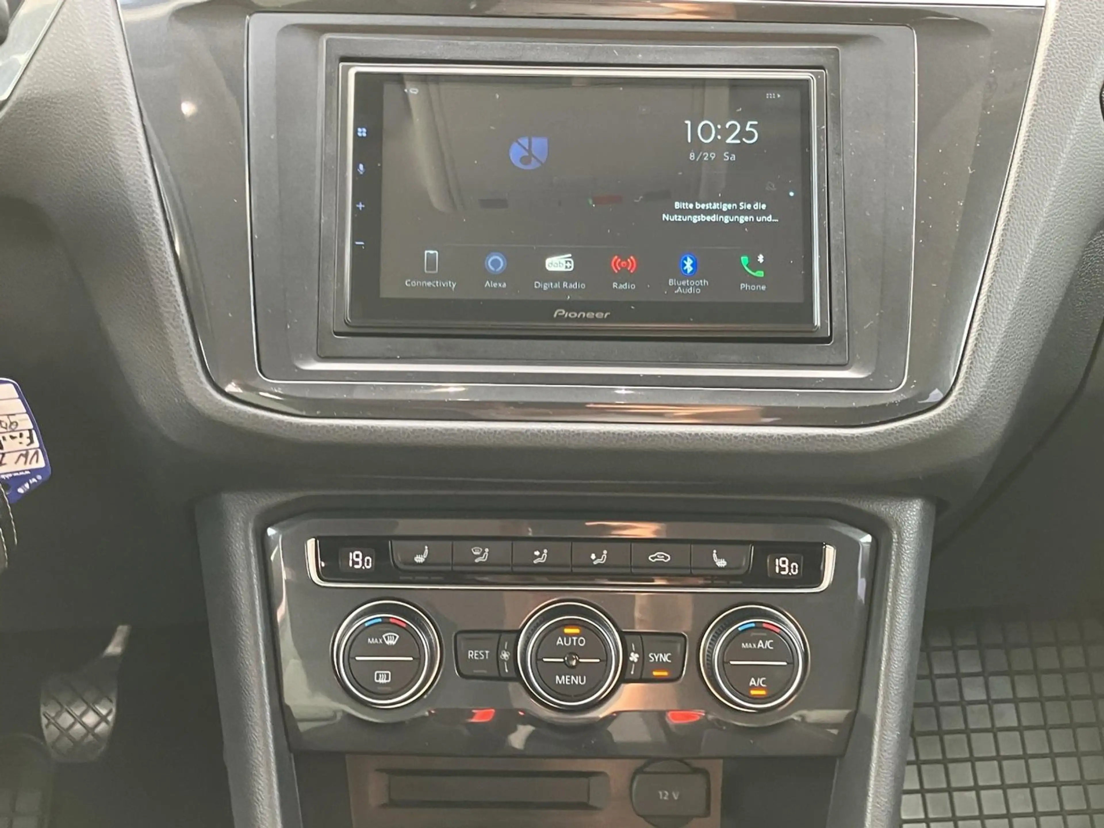 Volkswagen Tiguan Highline TDI SCR DSG — photo 14