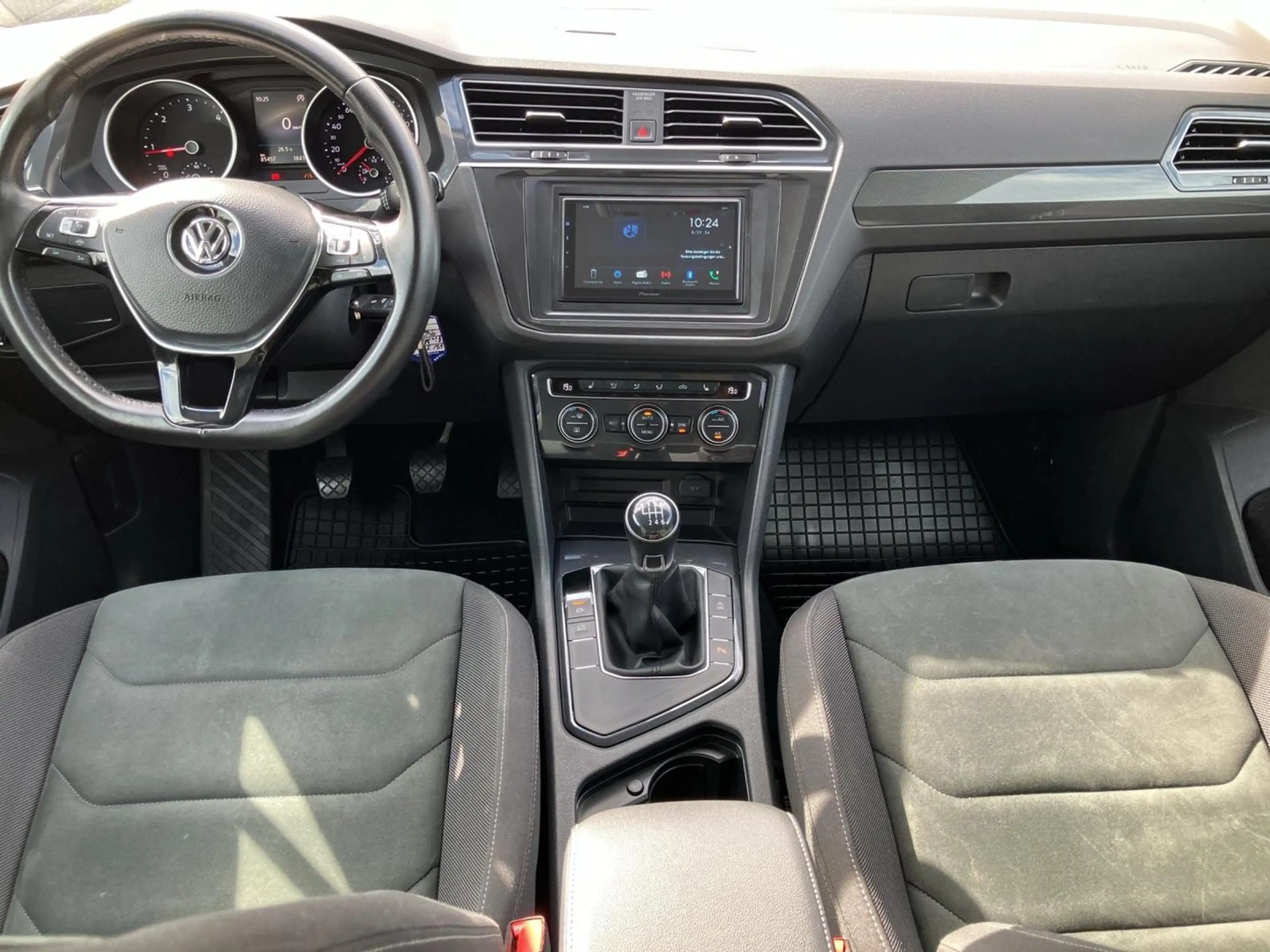 Volkswagen Tiguan Highline TDI SCR DSG — photo 10