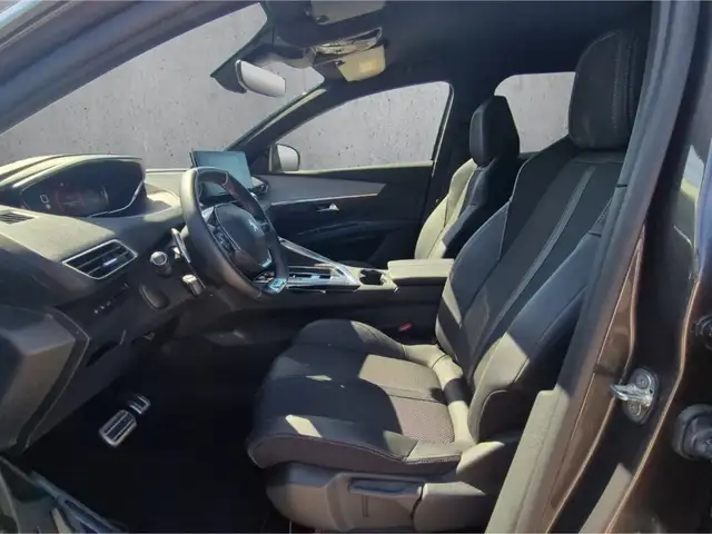 Peugeot 3008 view 9
