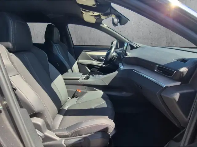 Peugeot 3008 view 13