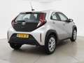Toyota Aygo X 1.0 VVT-i MT PLAY + ADAPTIVE CRUISE | APPLE CARPLA Gris - thumbnail 2