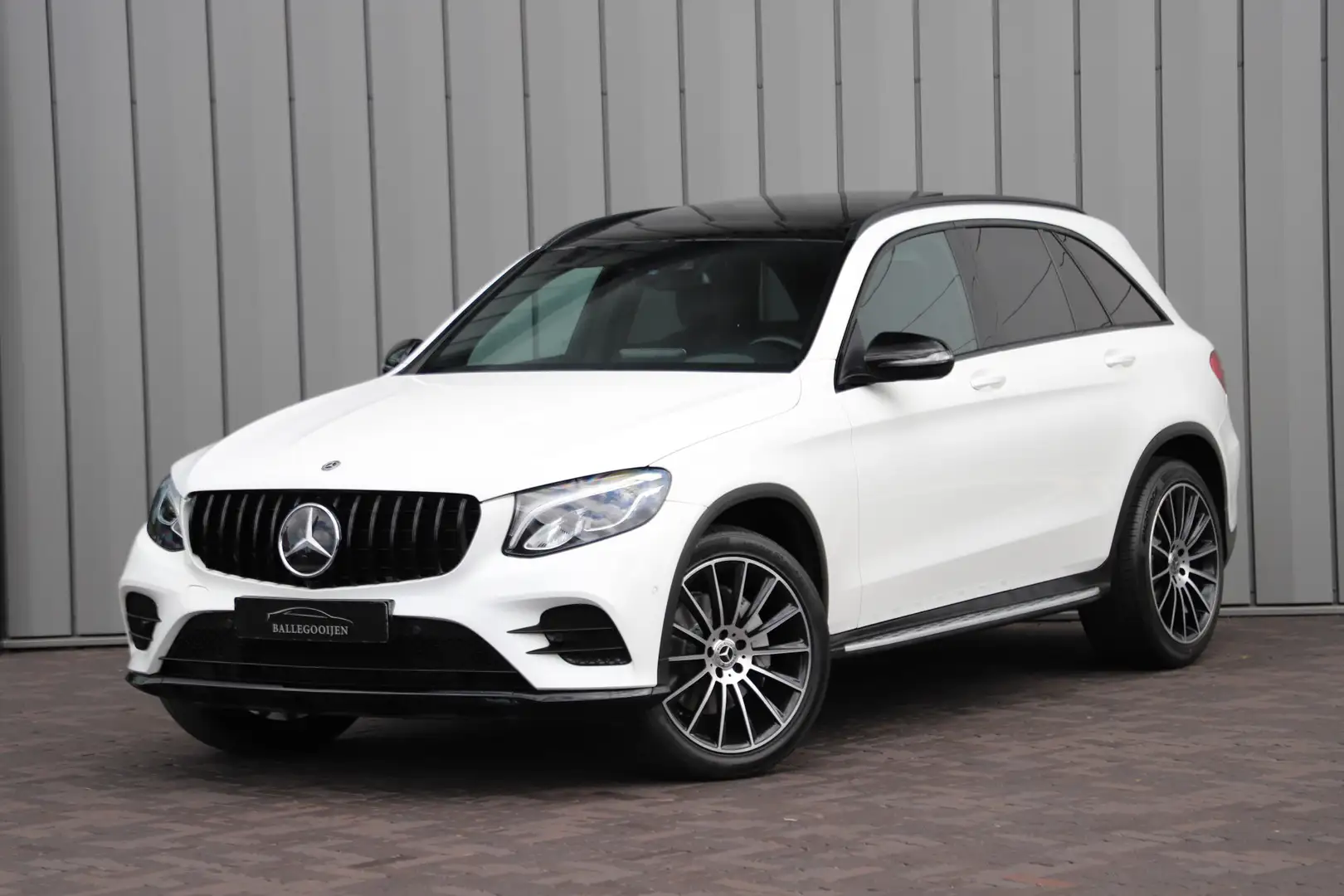 Mercedes-Benz GLC 250 4-Matic Aut9 | 211PK | Luchtvering | Sfeerverlicht Wit - 1