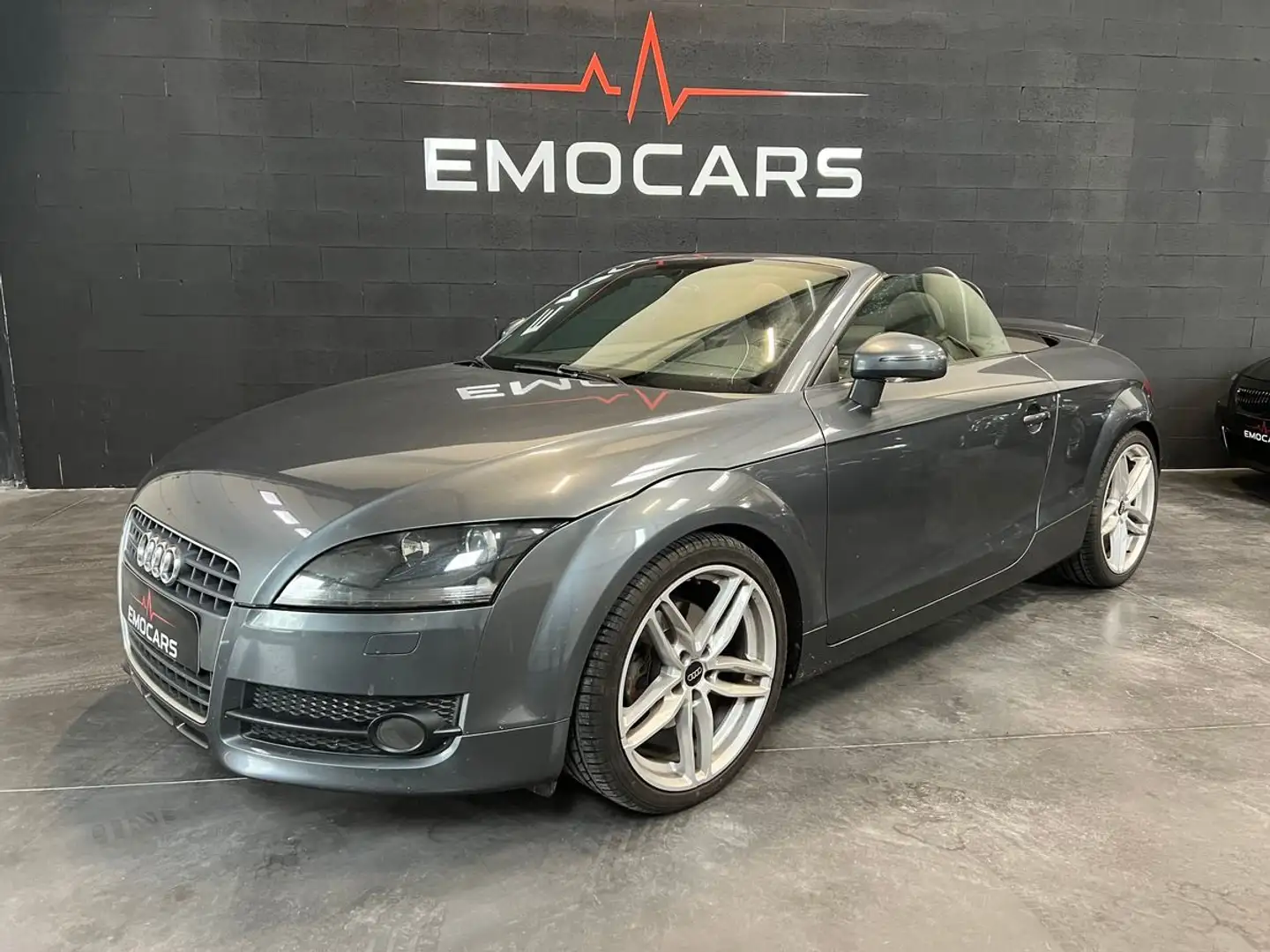 Audi TT Roadster 2.0 TFSi 200 CV Gris - 2