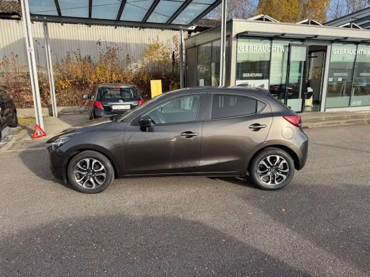 Mazda 2 Lim. Kizoku, Klimaautom. Navi., uvm. Grau - 2