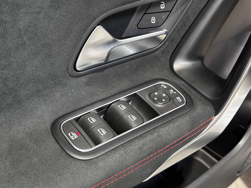 Mercedes-Benz CLA 35 AMG 4-Matic *PANO DAK*MEMORYPAKKET*MBUX NAVI PLUS*FULL LED* — photo 26