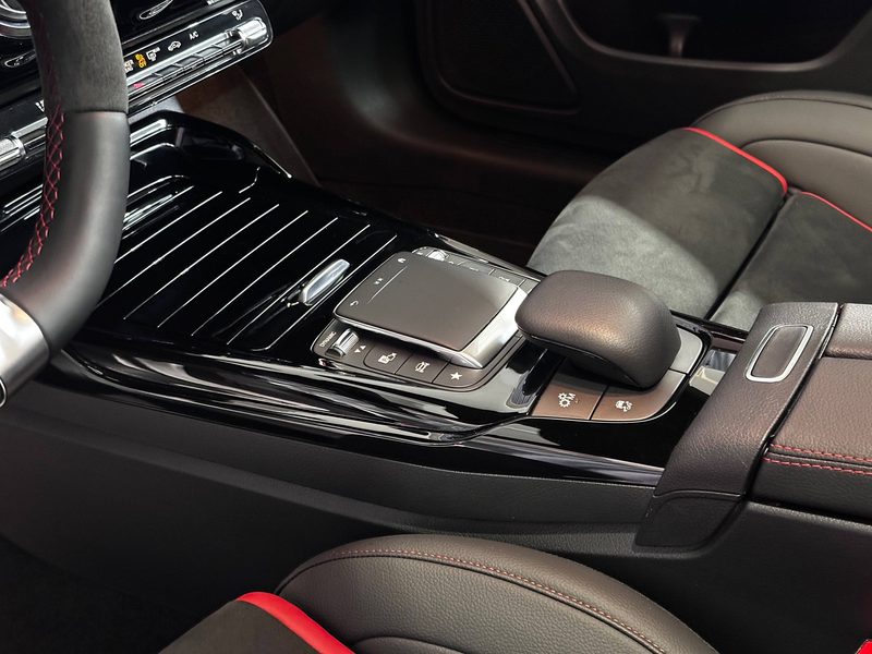 Mercedes-Benz CLA 35 AMG 4-Matic *PANO DAK*MEMORYPAKKET*MBUX NAVI PLUS*FULL LED* — photo 27