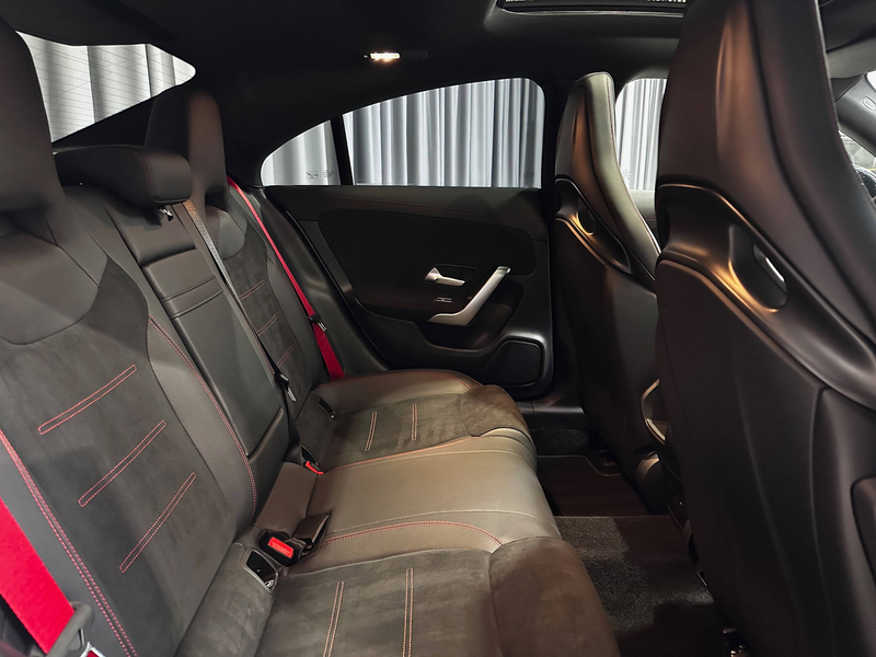 Mercedes-Benz CLA 35 AMG 4-Matic *PANO DAK*MEMORYPAKKET*MBUX NAVI PLUS*FULL LED* — photo 30