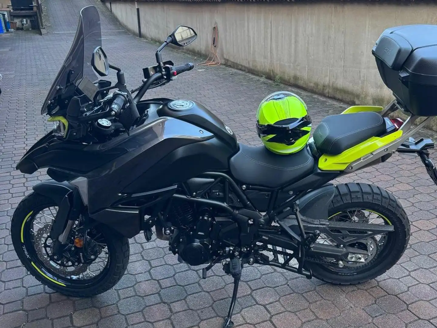 Benelli TRK 702 Nero - 2