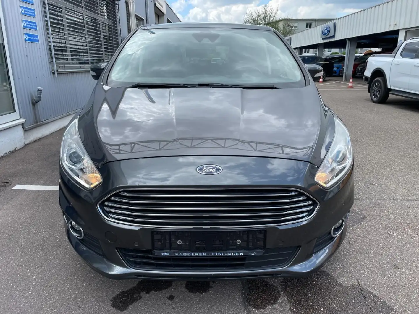 Ford S-Max Business Grau - 2