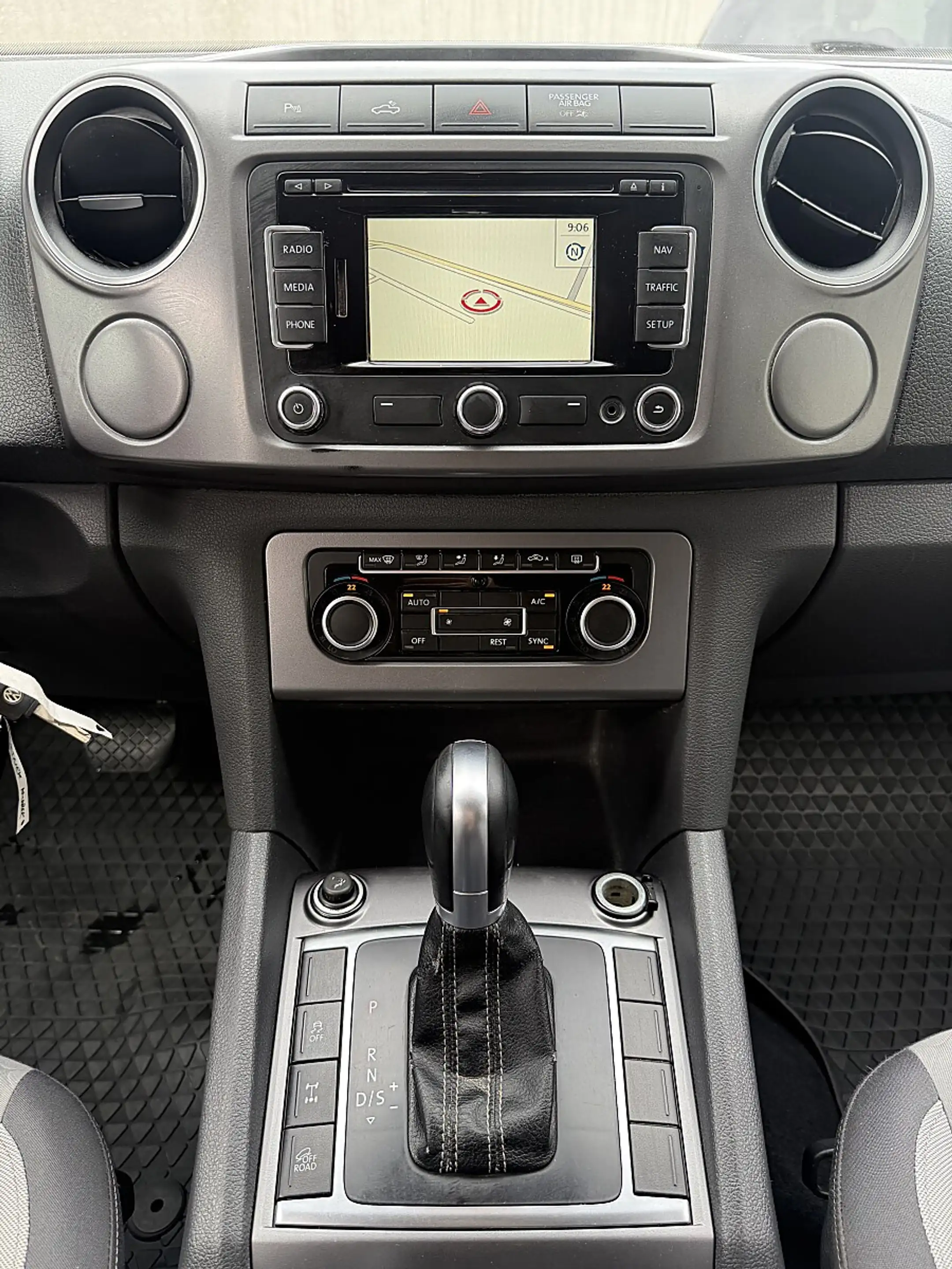 Volkswagen Amarok Atacama TDI 4x4 permanent Aut. — photo 10