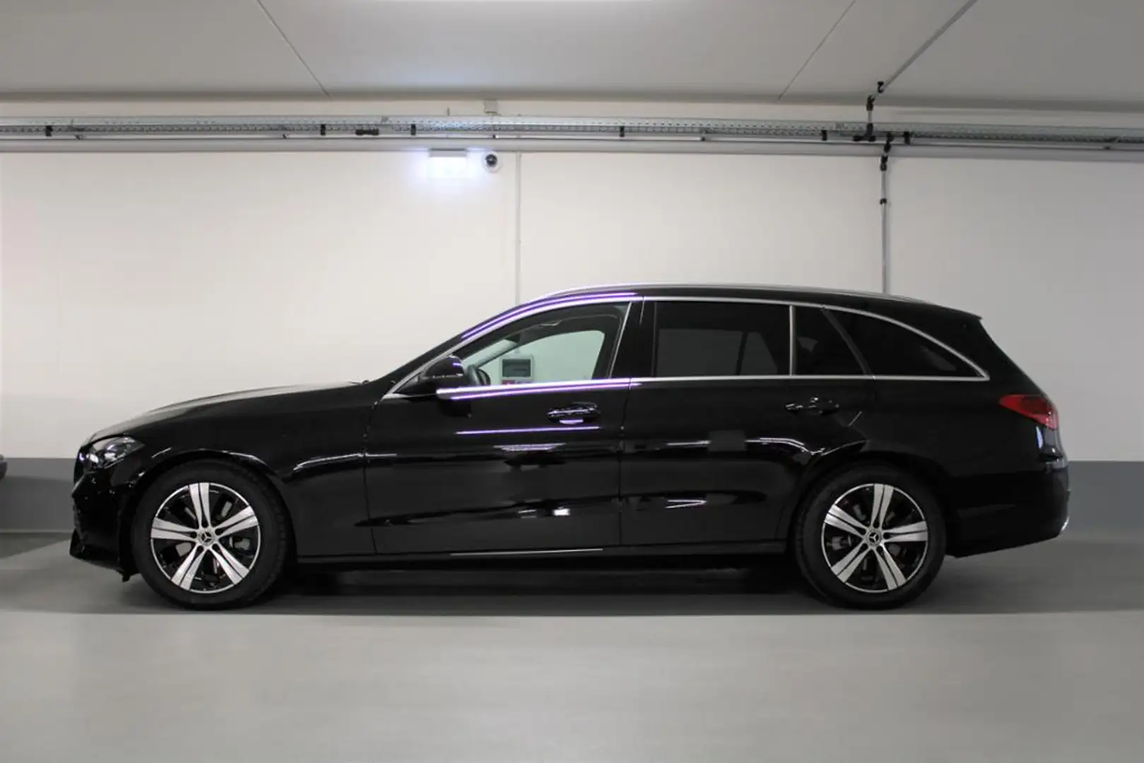 Mercedes-Benz C 300 d T Avantgarde  *Burmester*EasyPack*Business Noir - 2