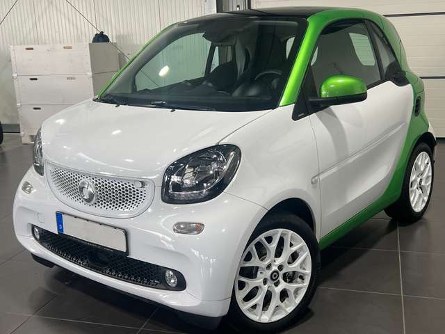 Imagine smart forTwo coupe EQ Automatik **Navi*Panorama*Temp**