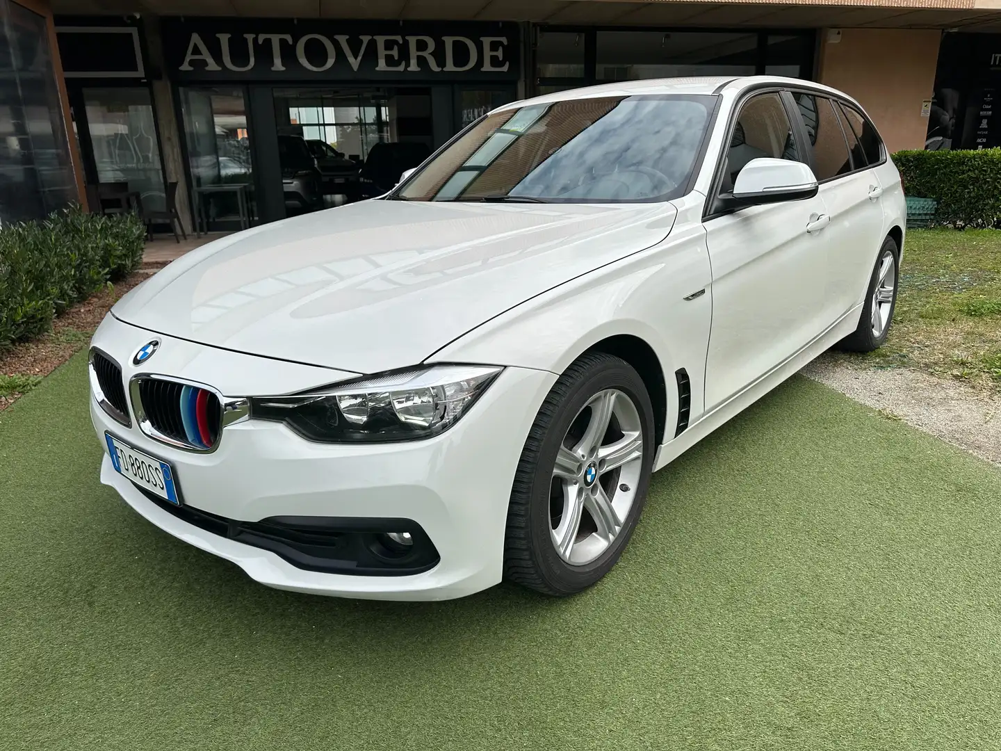 BMW 316 d Touring Touring Sport Auto Blanc - 1
