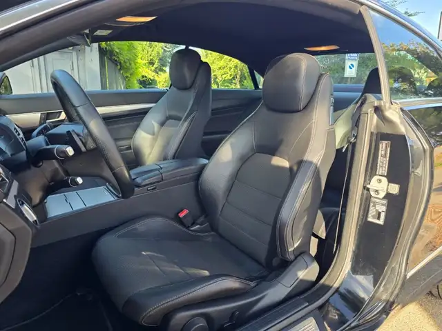 Mercedes-Benz E-Class view 7