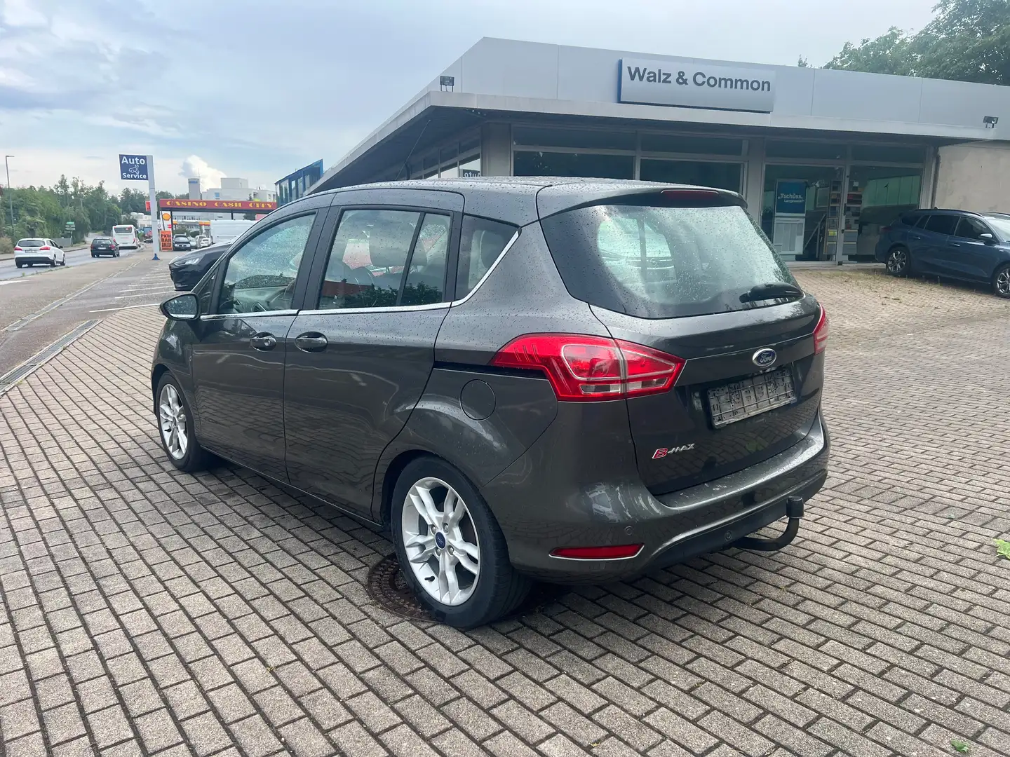 Ford B-Max 1.6 Automatik ** SPRINGT NICHT AN ** Grau - 2