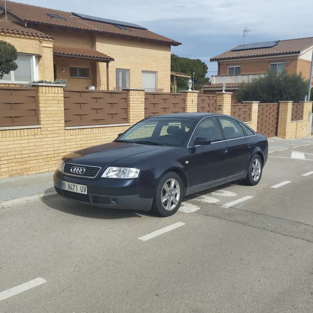 Audi A6 2.4 - 1