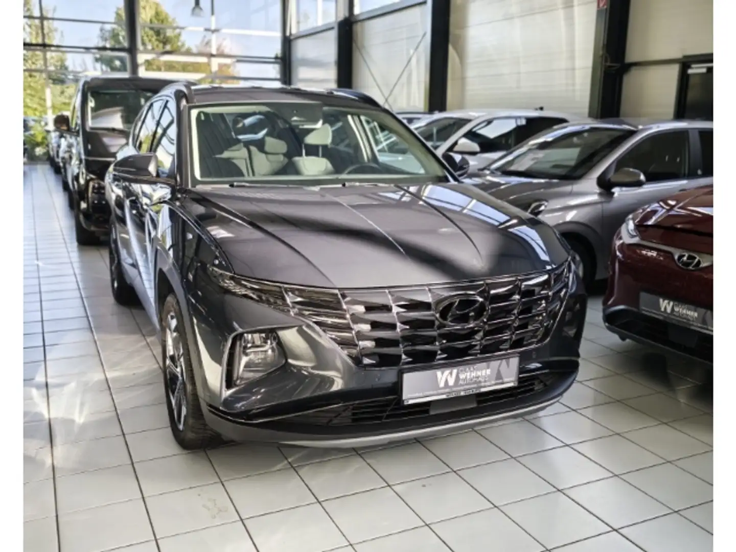 Hyundai TUCSON Hyundai Plug-in-Hybrid 1.6 T-GDi 265PS 6-AT 4WD TR Schwarz - 2