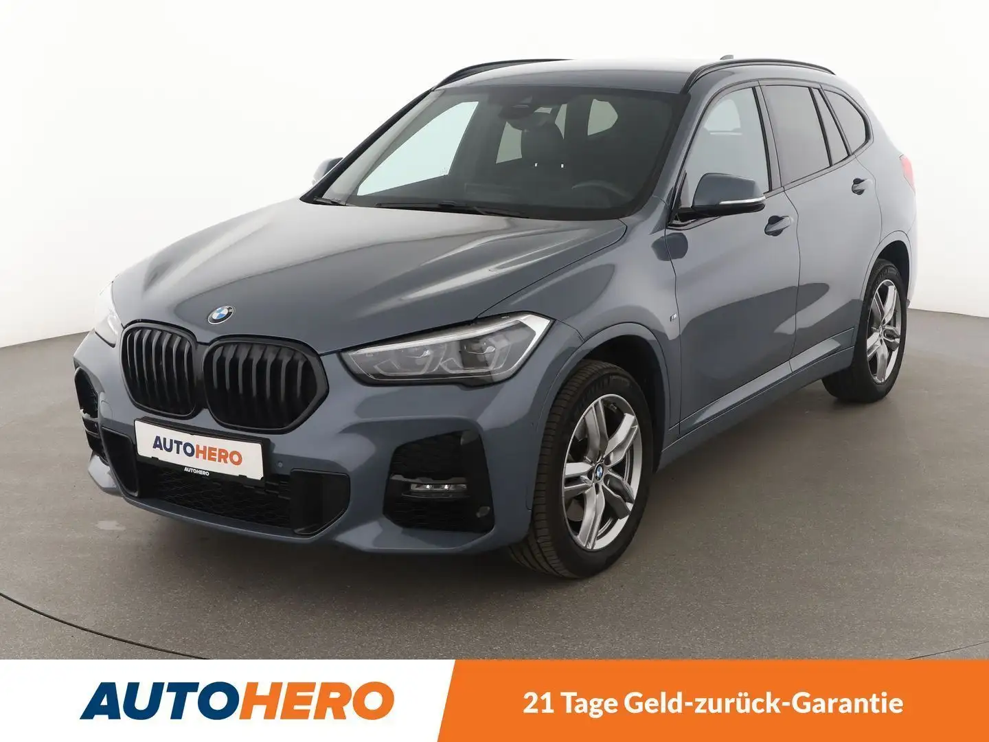 BMW X1 xDrive 20i M Sport Aut.*NAVI*ACC*LED*CAM*SHZ*PDC* Szary - 1
