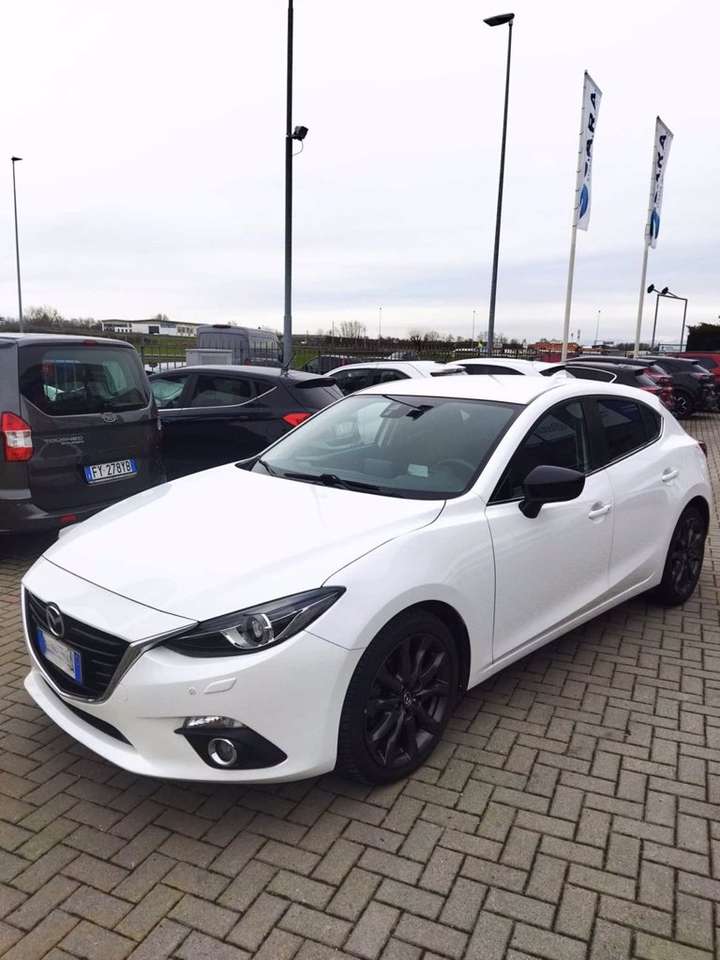 Mazda 3 Mazda 2.2 Skyactiv-D Exceed