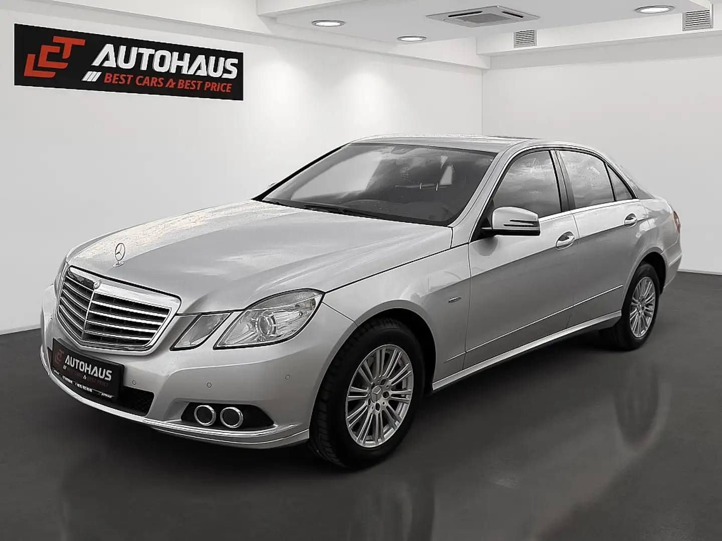 Mercedes-Benz E 220 Elegance BlueEfficiency CDI Aut. |LÜCKENLOSE HI... Silber - 1
