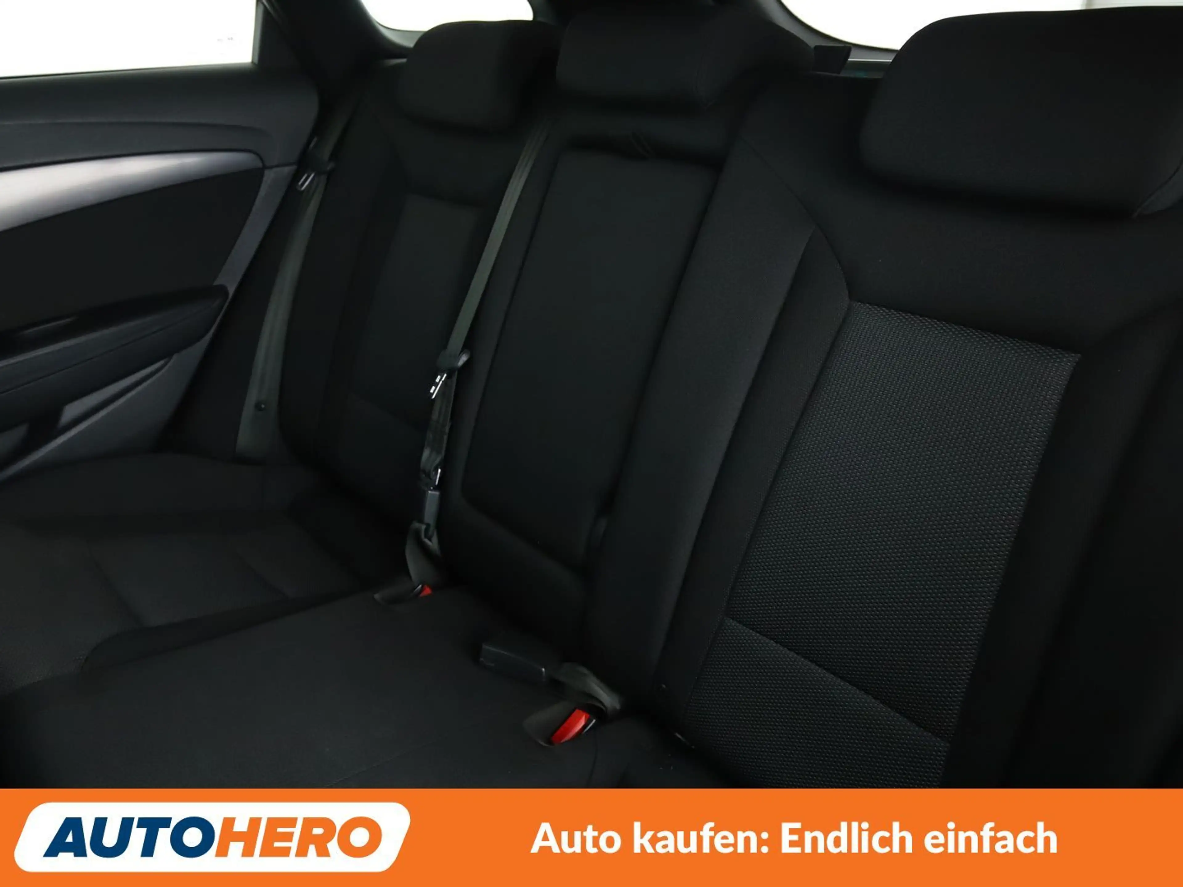 Hyundai i40 2.0 GDI Style*NAVI*TEMPO*PDC*ShZ*DAB*TOUCH* — photo 14