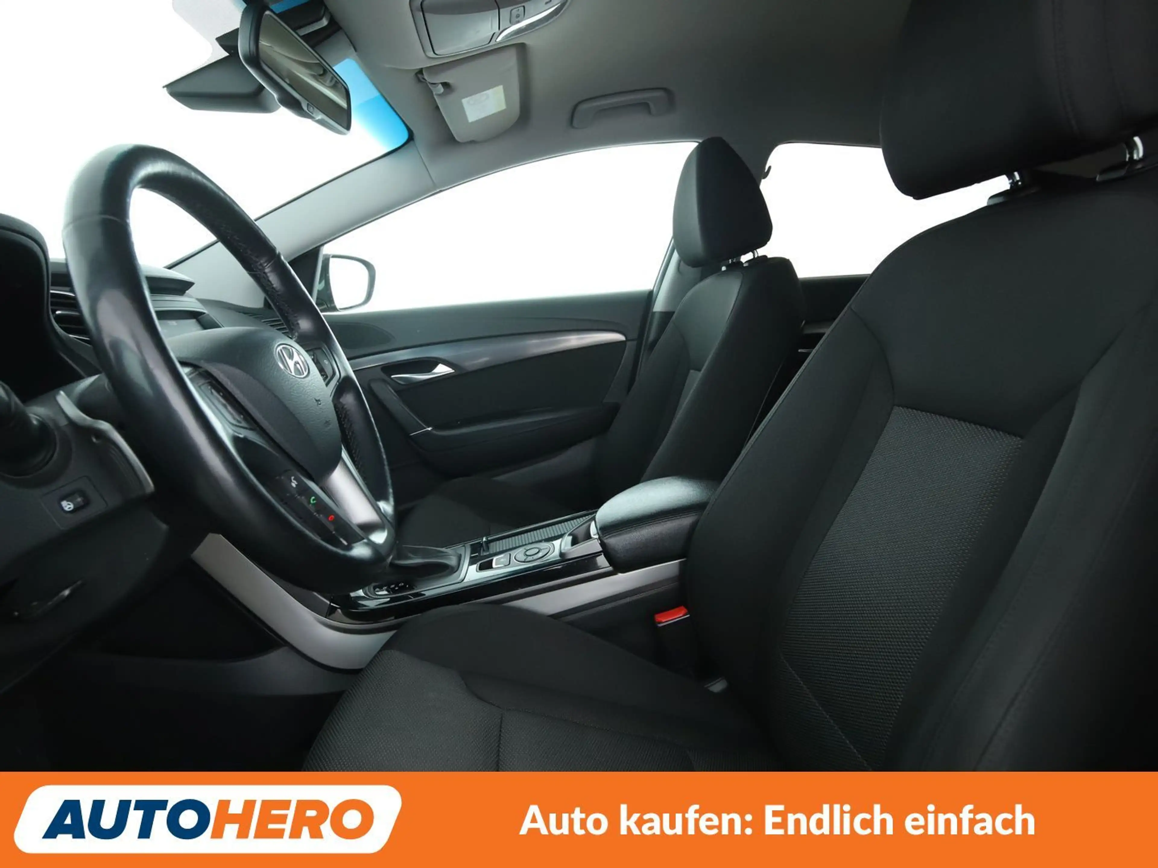 Hyundai i40 2.0 GDI Style*NAVI*TEMPO*PDC*ShZ*DAB*TOUCH* — photo 10