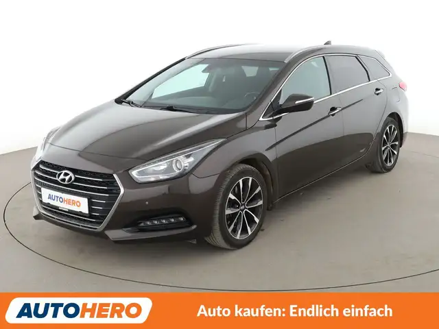 Hyundai i40 2.0 GDI Style*NAVI*TEMPO*PDC*ShZ*DAB*TOUCH*