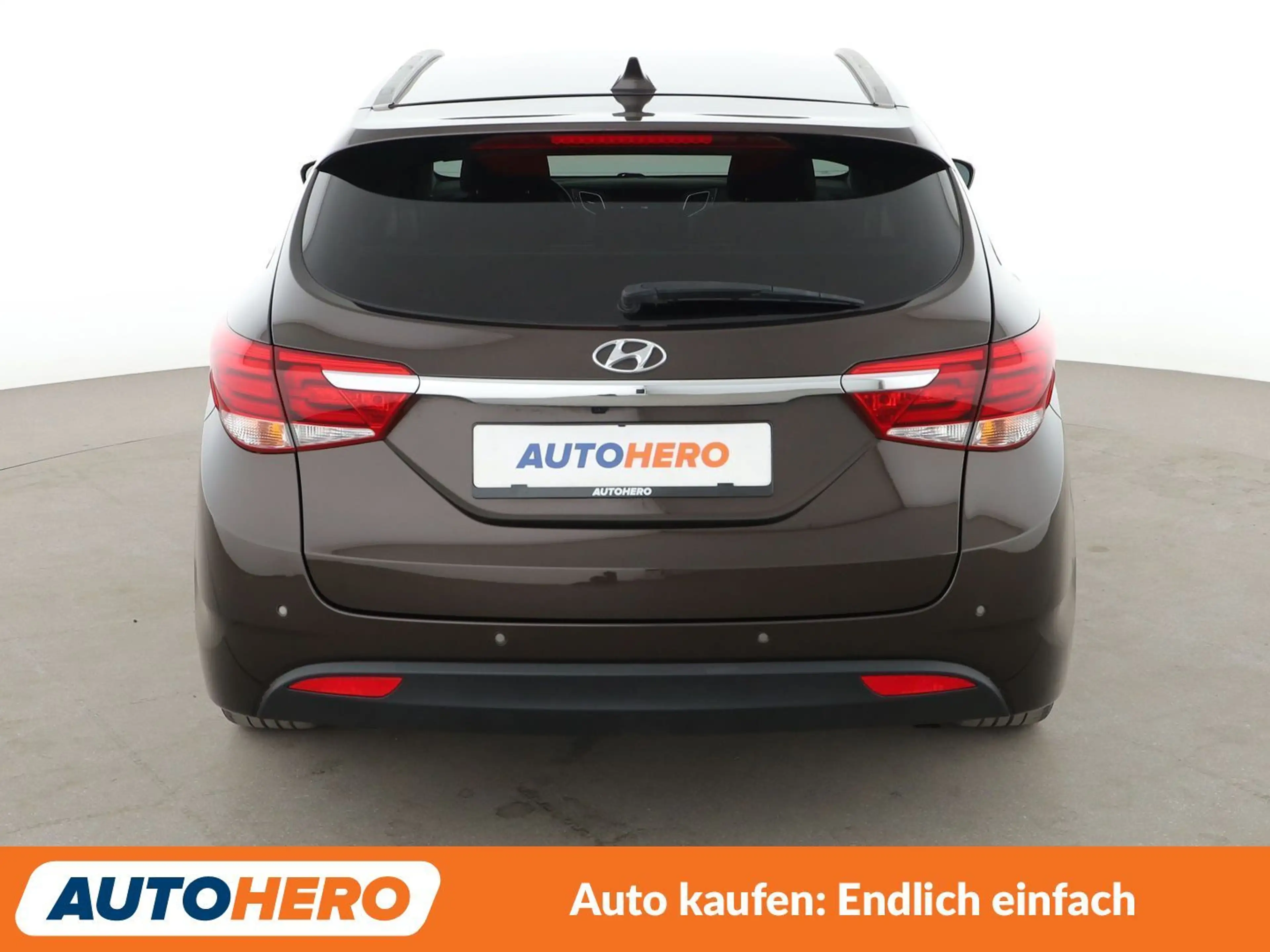 Hyundai i40 2.0 GDI Style*NAVI*TEMPO*PDC*ShZ*DAB*TOUCH* — photo 5