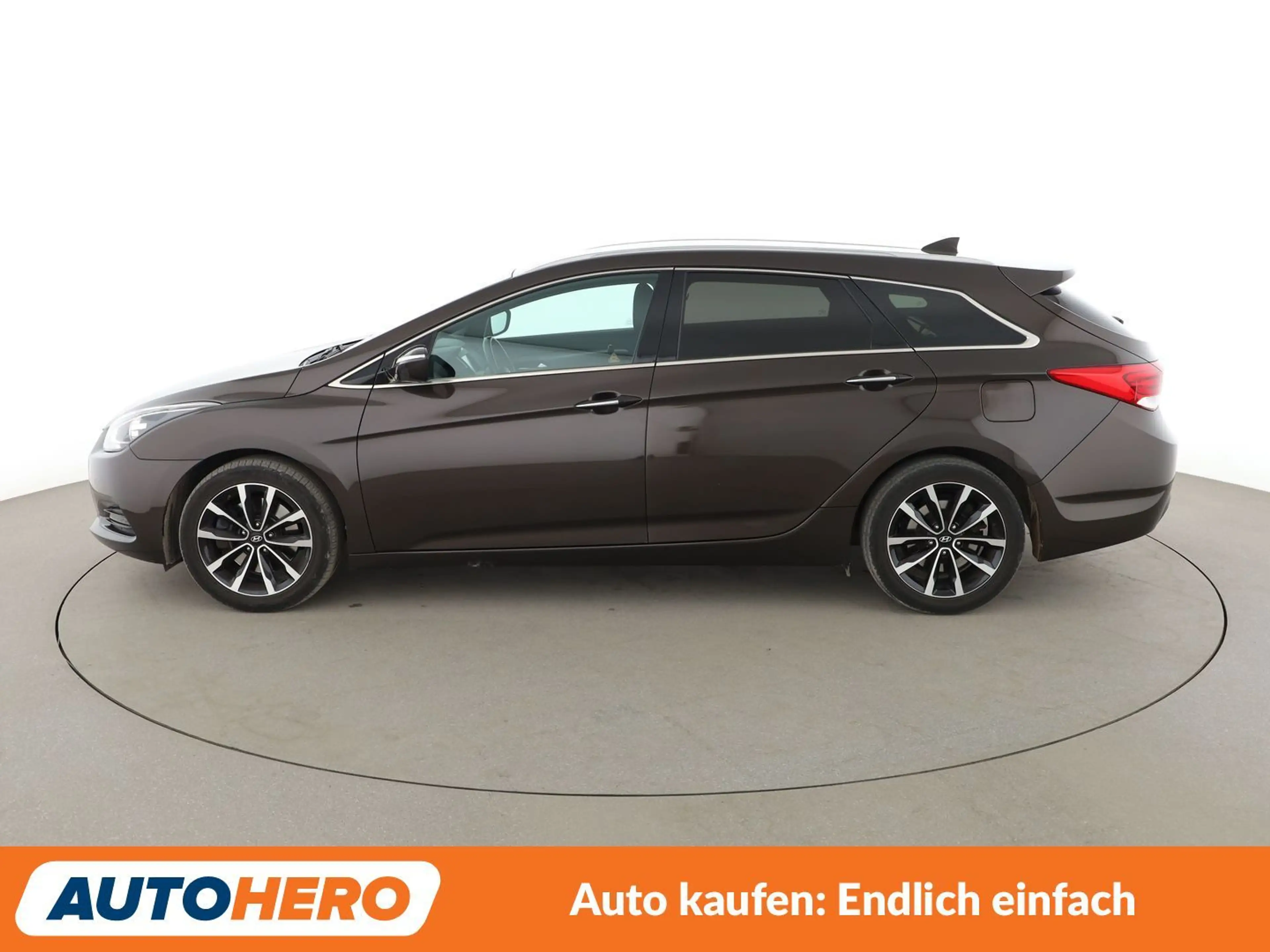 Hyundai i40 2.0 GDI Style*NAVI*TEMPO*PDC*ShZ*DAB*TOUCH* — photo 3