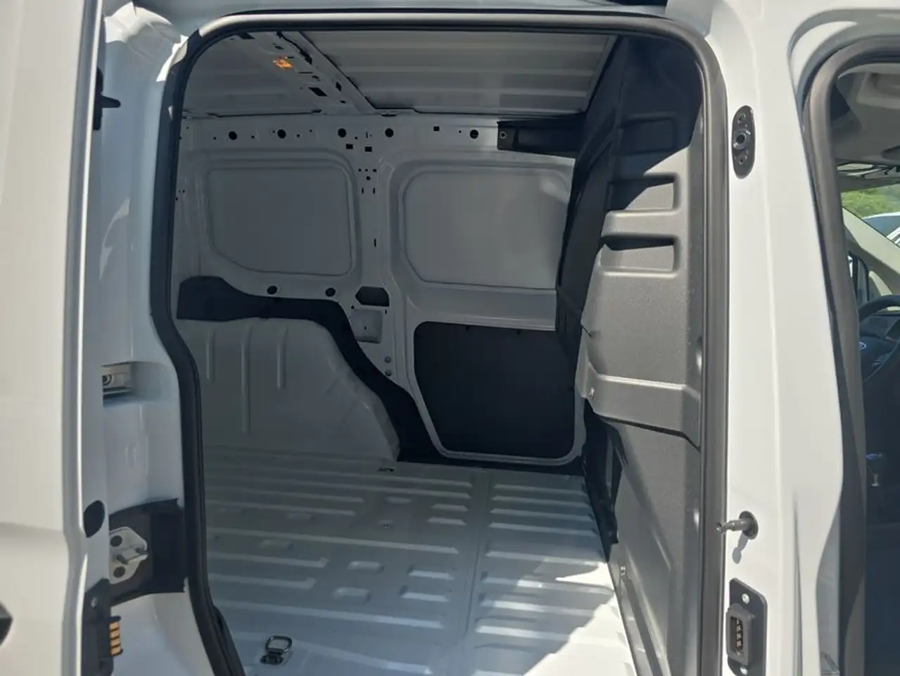 Ford Transit Connect 2026 — фото 14