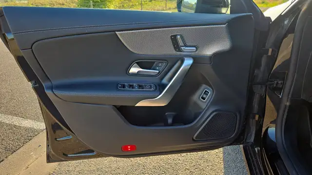Mercedes-Benz Unknown Model view 7