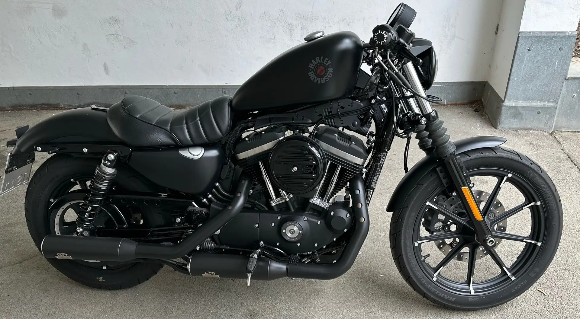 Harley-Davidson Iron 883 Sportster 2020 Jekill&Hyde Schwarz - 1