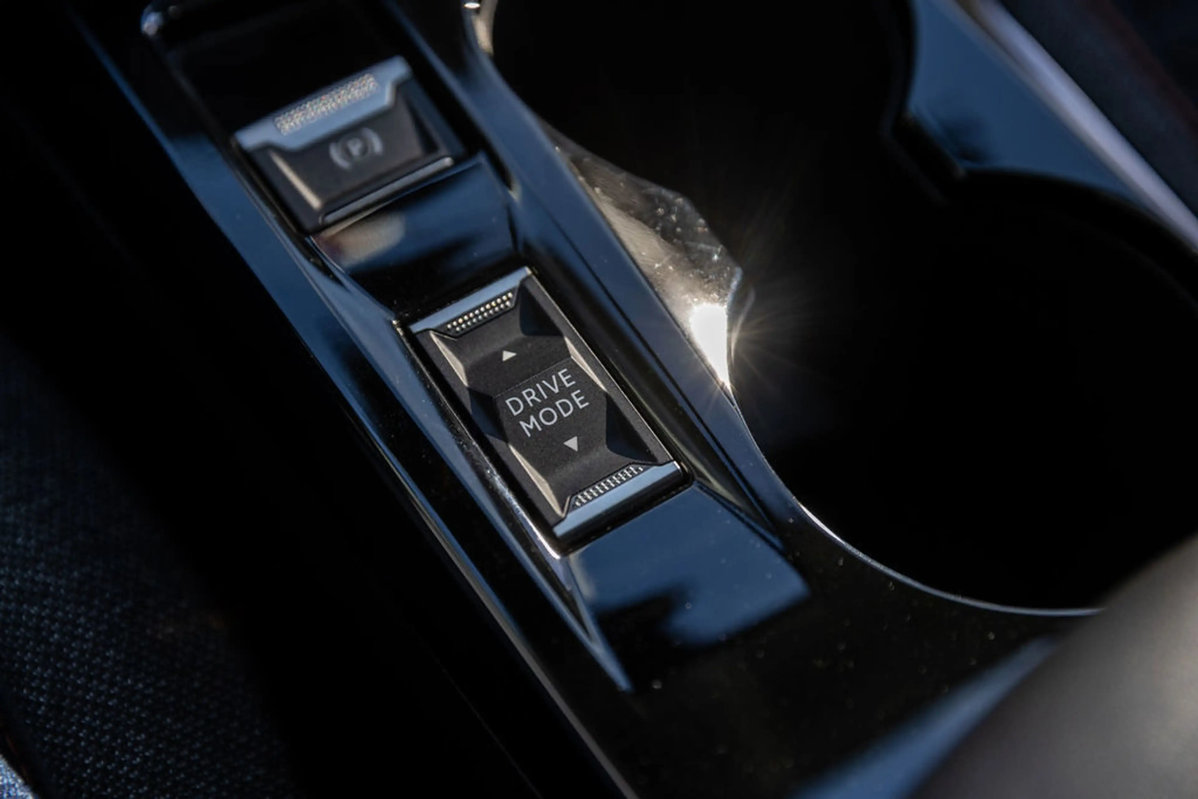 Peugeot e-208 EV Active Pack 50 kWh Head up display — photo 18